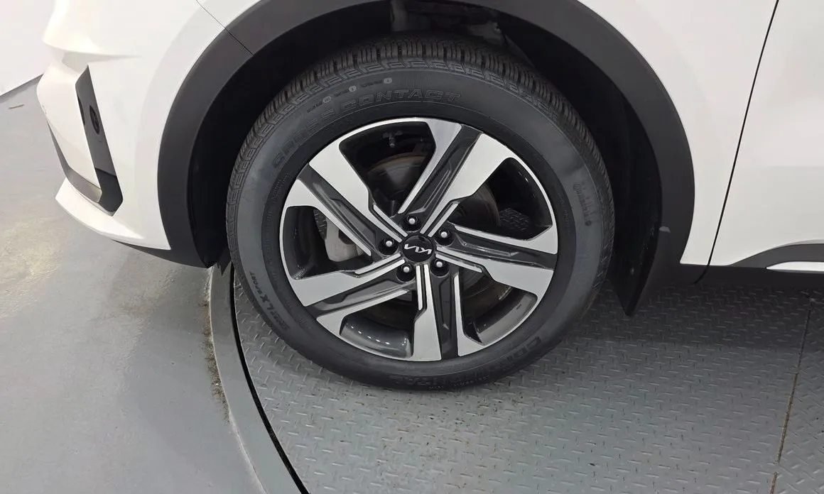 Kia Sorento — фото 6