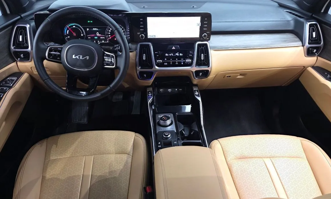 Kia Sorento — фото 8