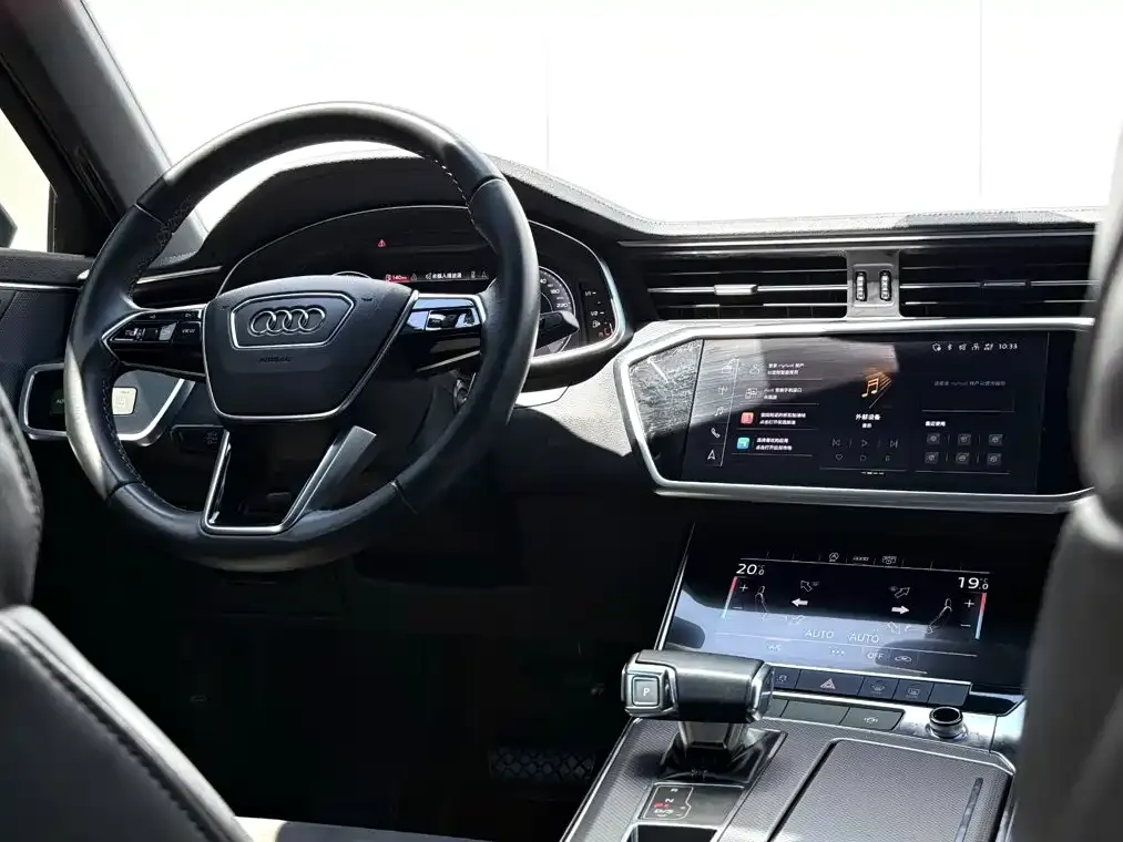 Audi A6L — фото 9