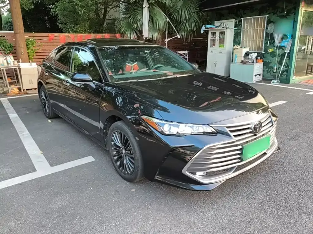 Toyota Avalon — фото 10