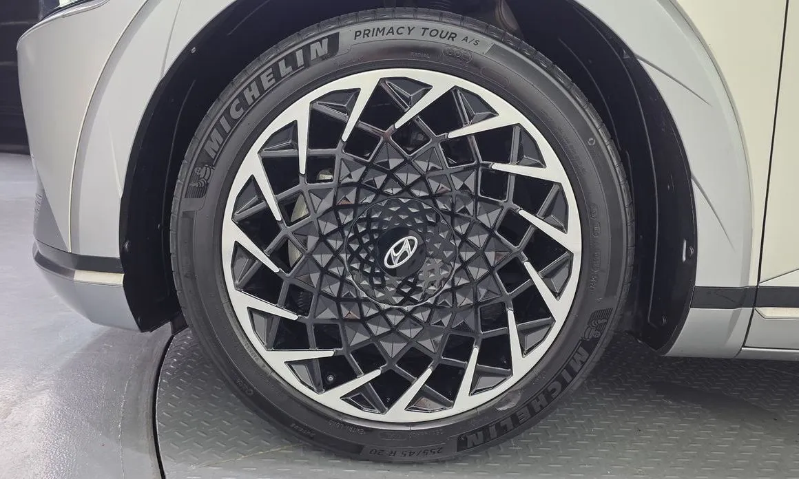 Hyundai Ioniq5 — фото 10