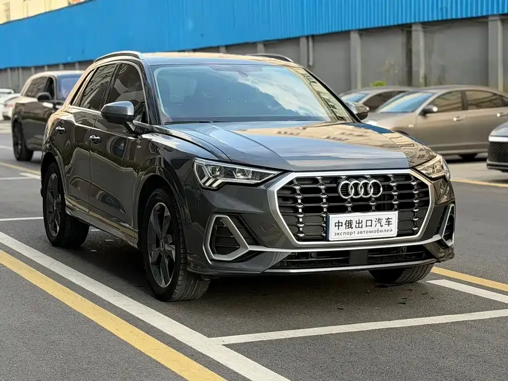 Audi Q3 — фото 9