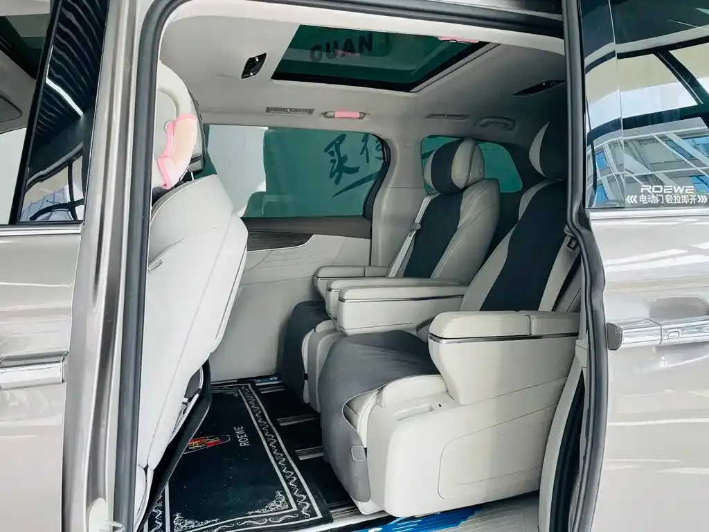 Roewe iMAX8 — фото 9