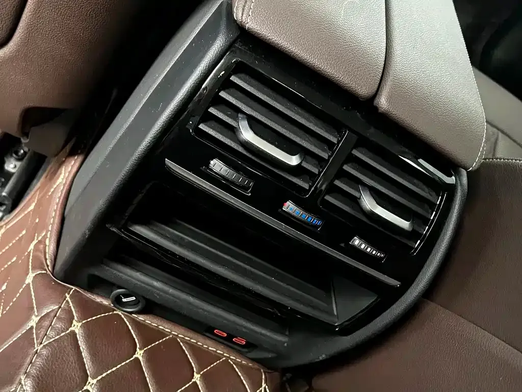 BMW 5 Series — фото 2