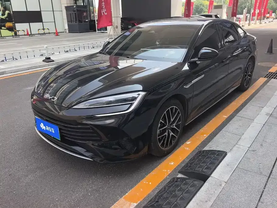 BYD Seal 07 DM-i — фото 1