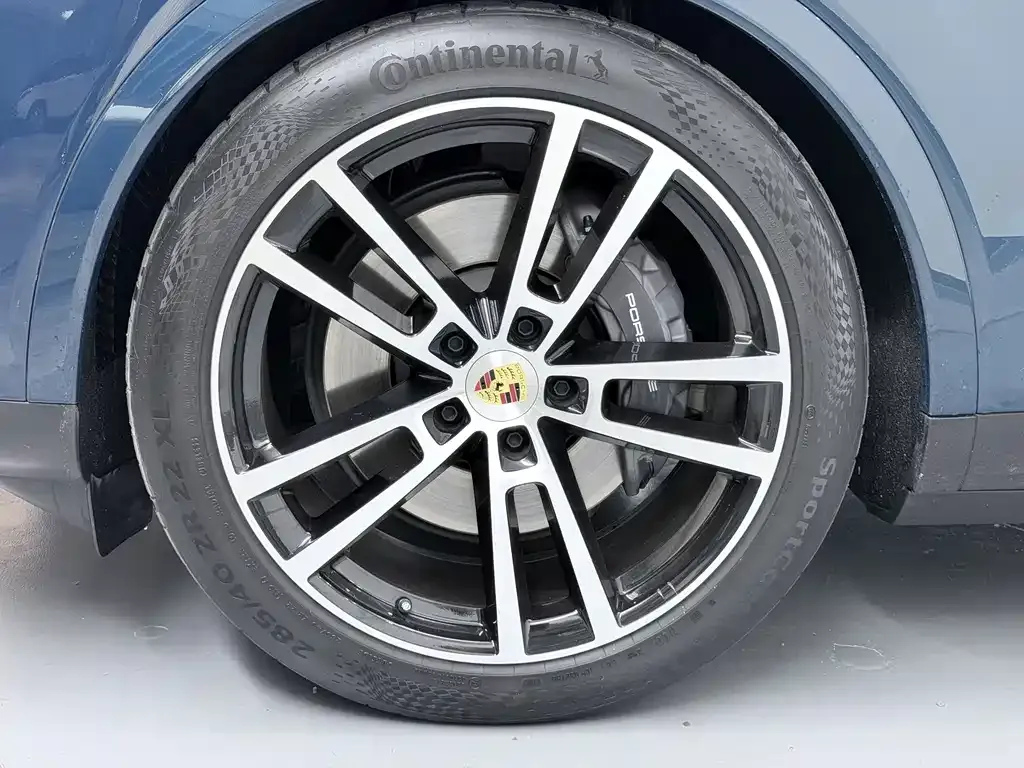 Porsche Cayenne — фото 10