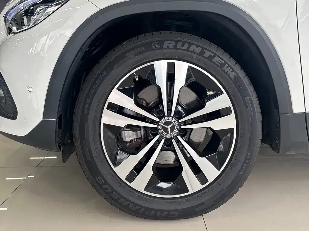 Mercedes-Benz GLA — фото 3