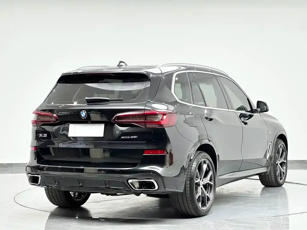 BMW X5 — фото 6