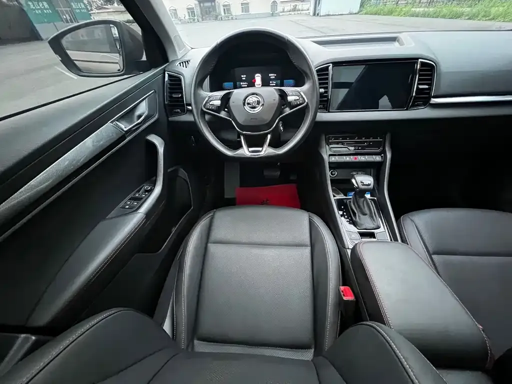 Skoda Karoq — фото 7