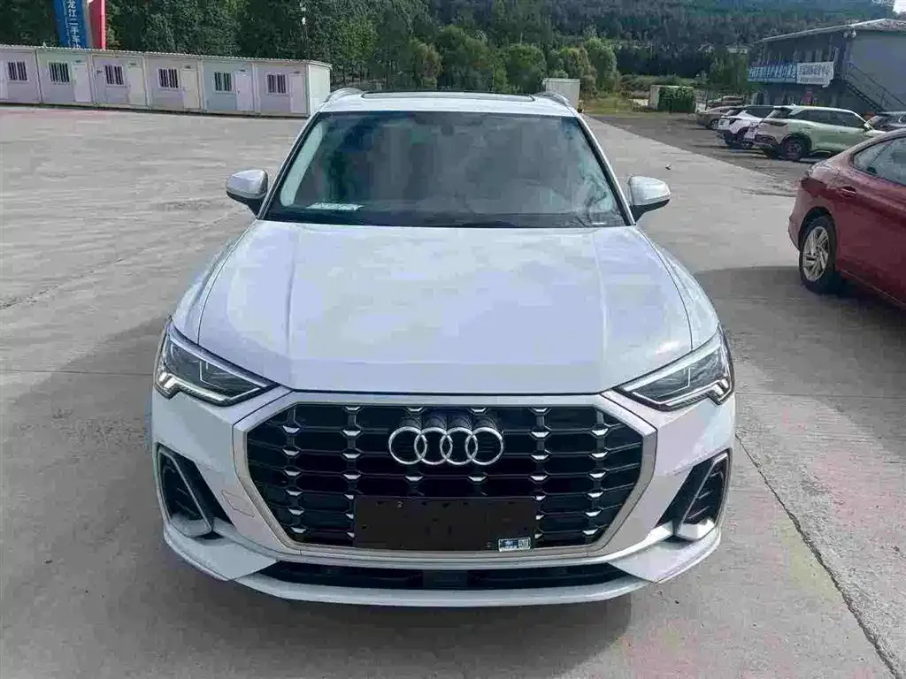 Audi Q3 — фото 8