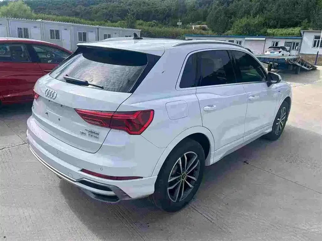Audi Q3 — фото 3