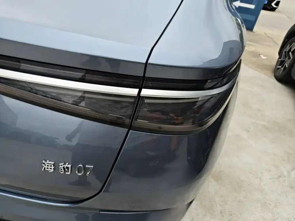 BYD Seal 07 DM-i — фото 2