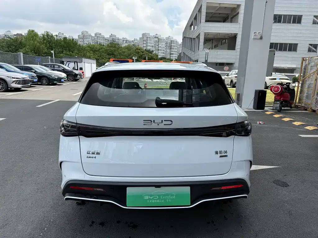 BYD Seal 06 DM-i Touring — фото 6