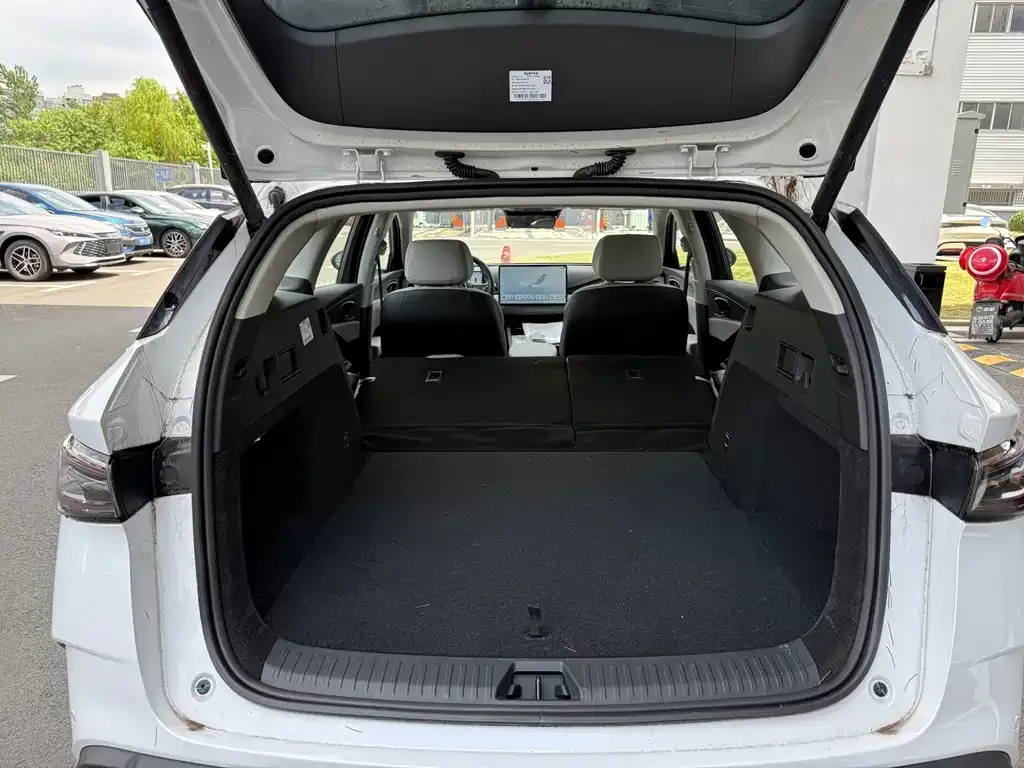 BYD Seal 06 DM-i Touring — фото 2