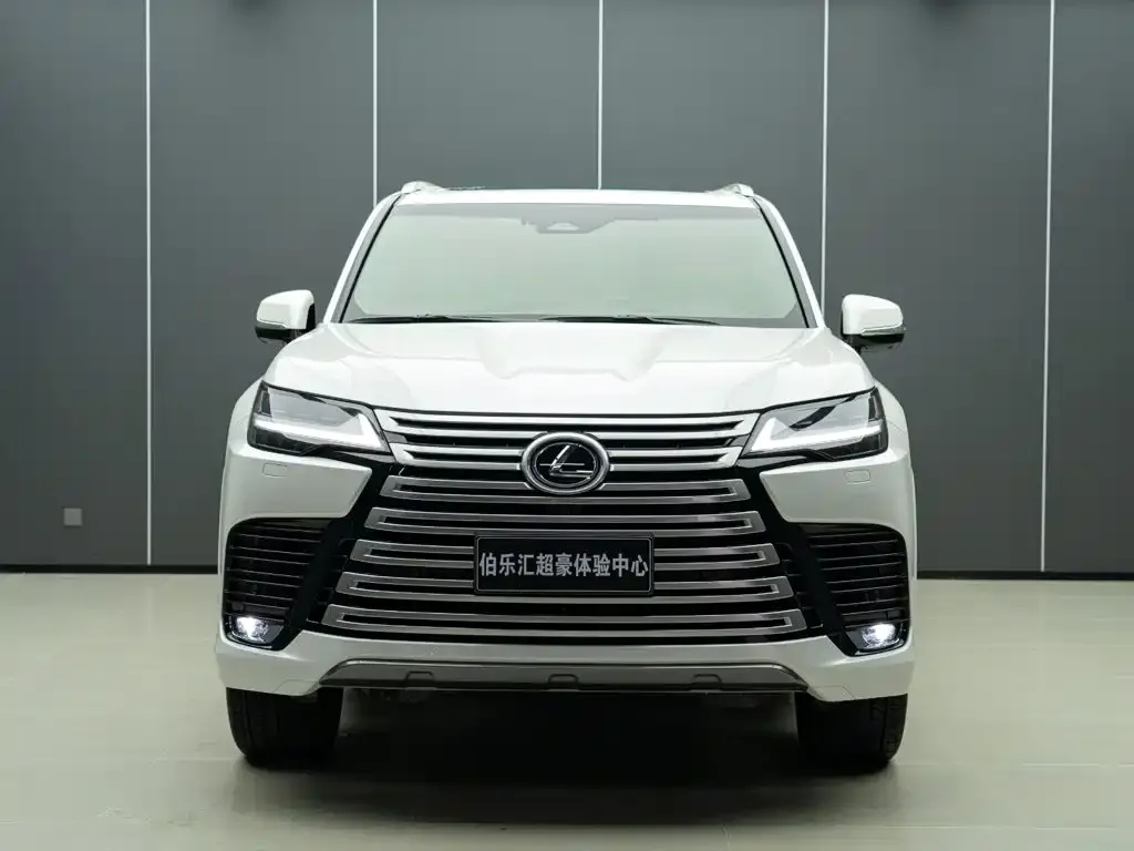 Lexus LX — фото 5