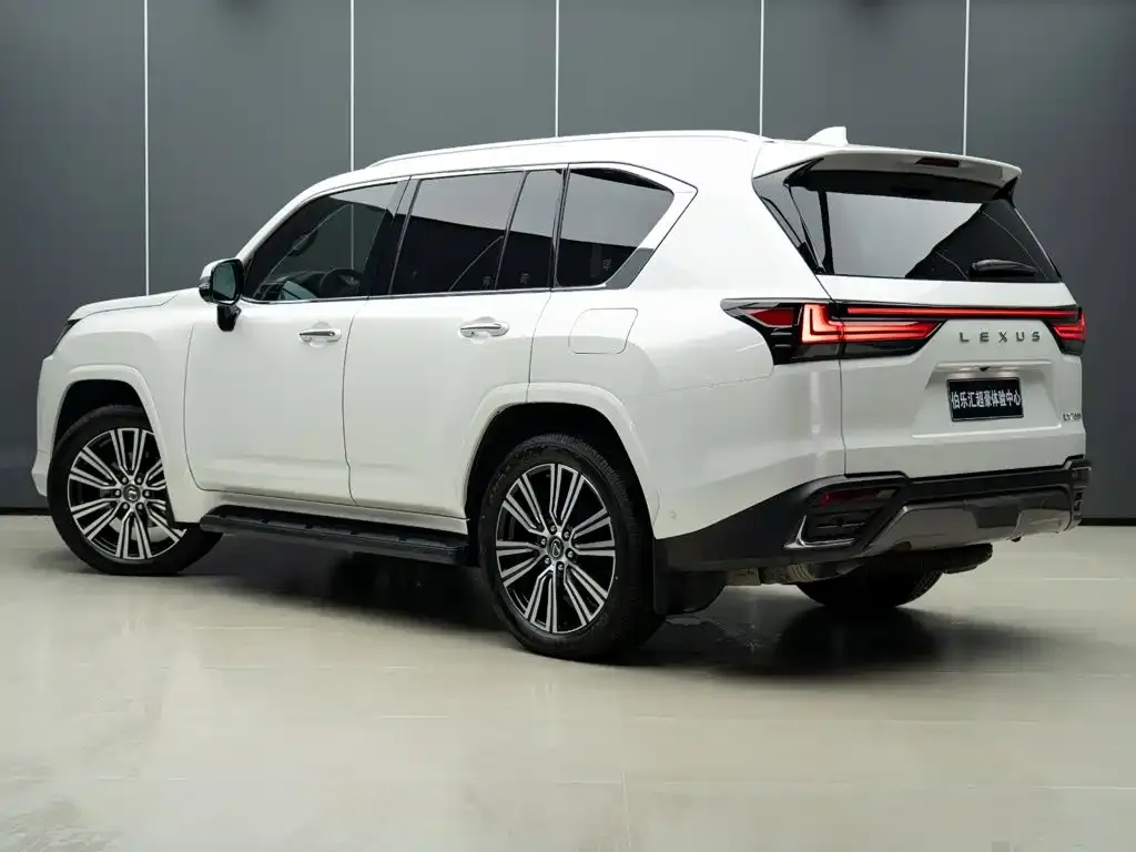 Lexus LX — фото 3
