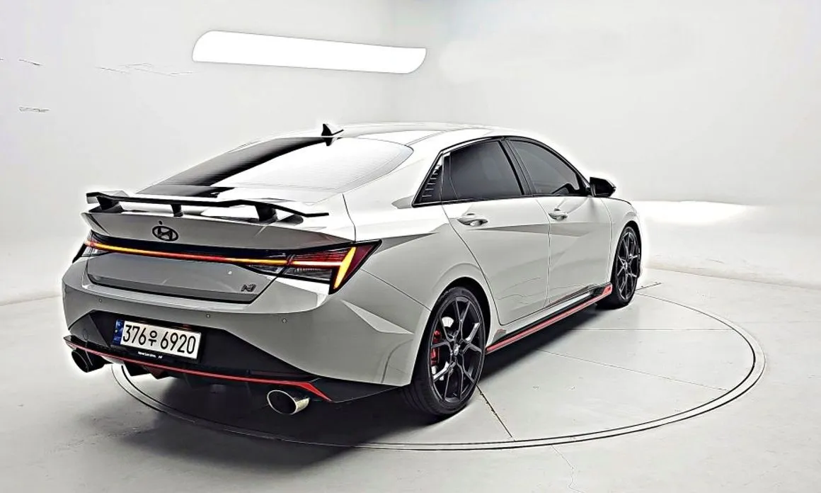 Hyundai AVANTE — фото 3