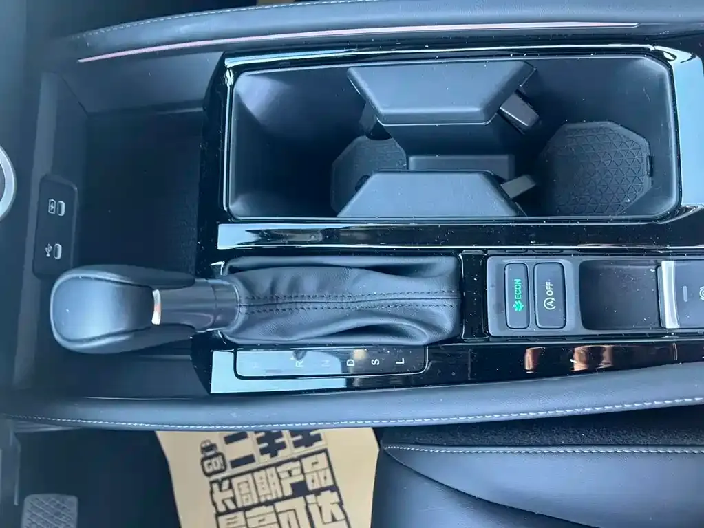 Honda Accord — фото 4