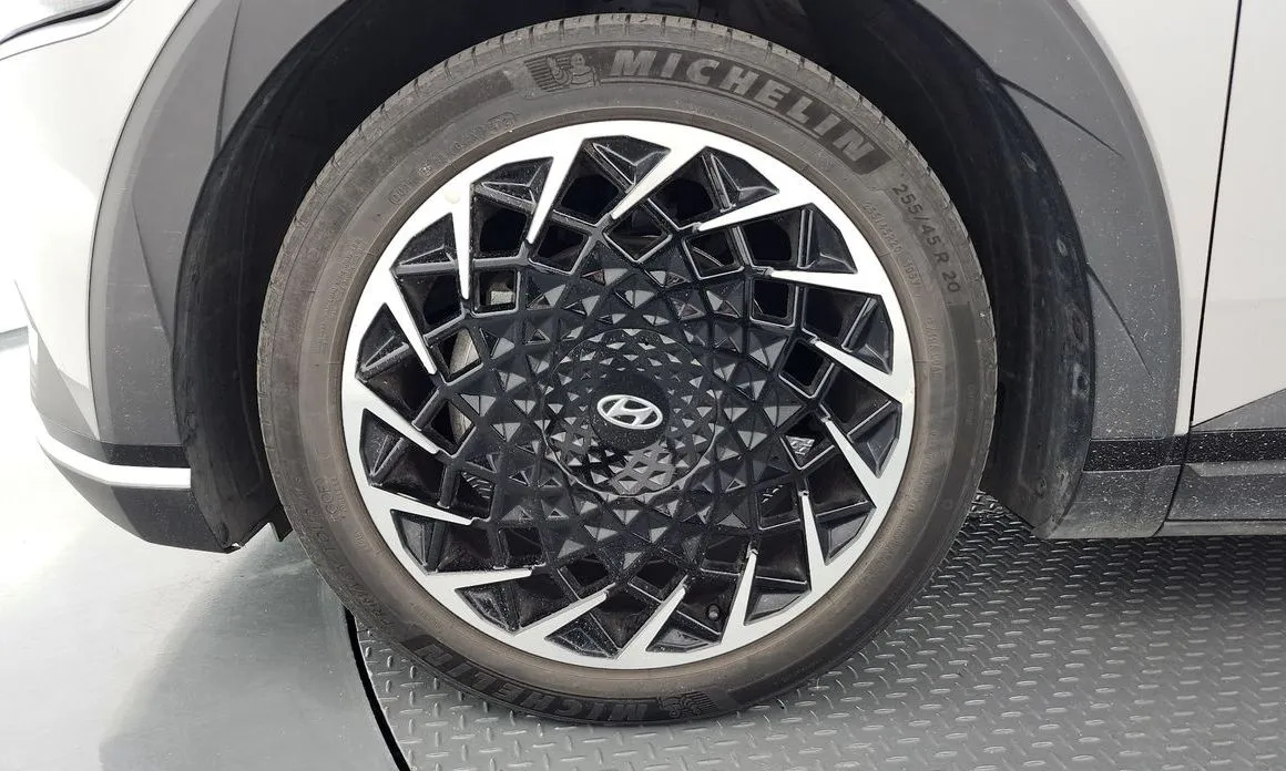 Hyundai Ioniq5 — фото 10