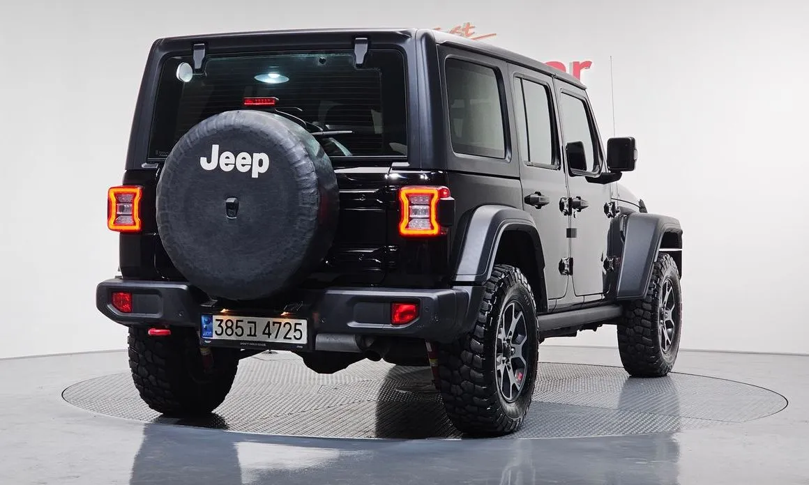 Jeep Wrangler — фото 10