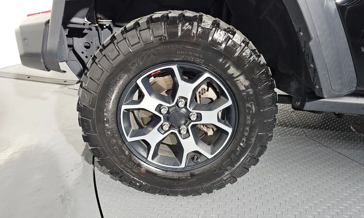 Jeep Wrangler — фото 7