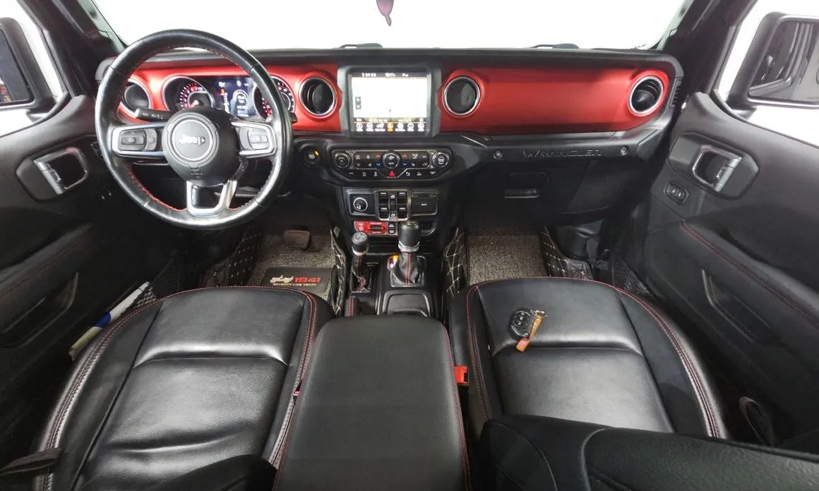 Jeep Wrangler — фото 6