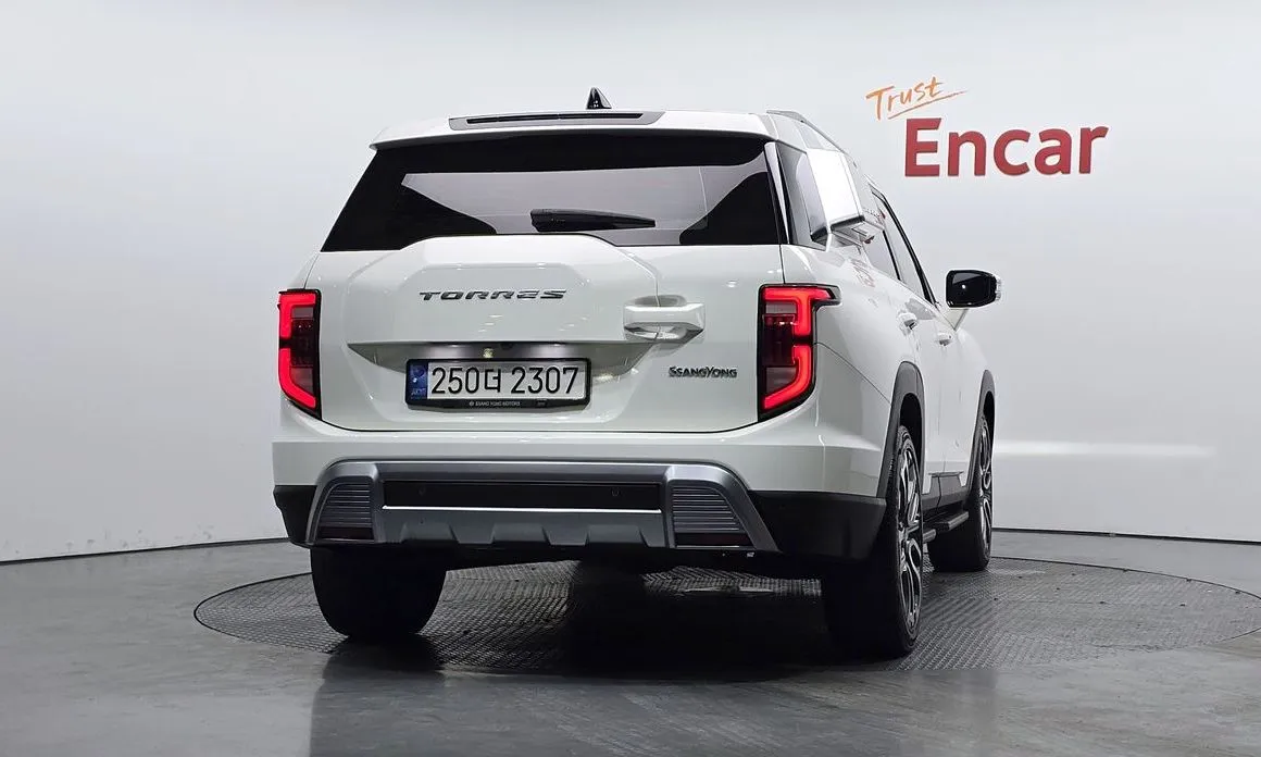KG Mobility (Ssangyong) Torres — фото 4