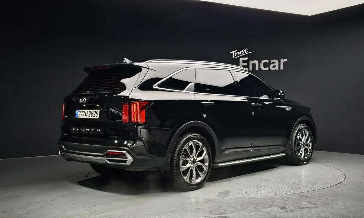 Kia Sorento — фото 4