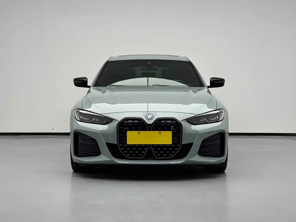BMW i4 — фото 5
