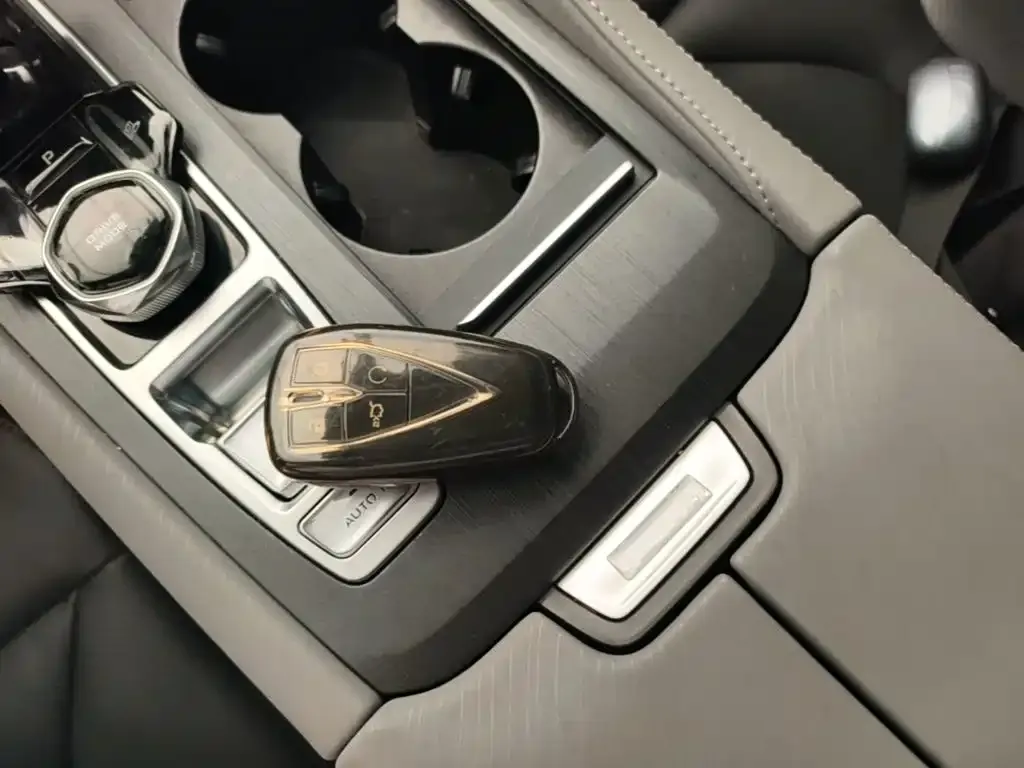 Changan CS75PLUS — фото 2