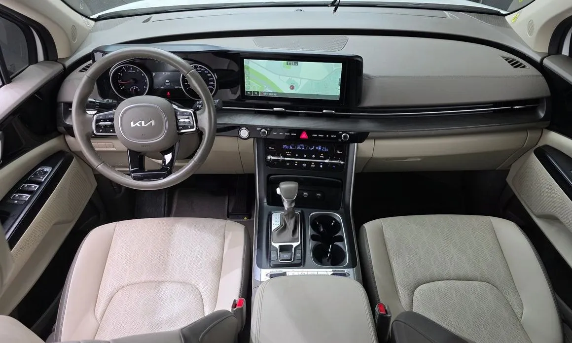 Kia Carnival — фото 9