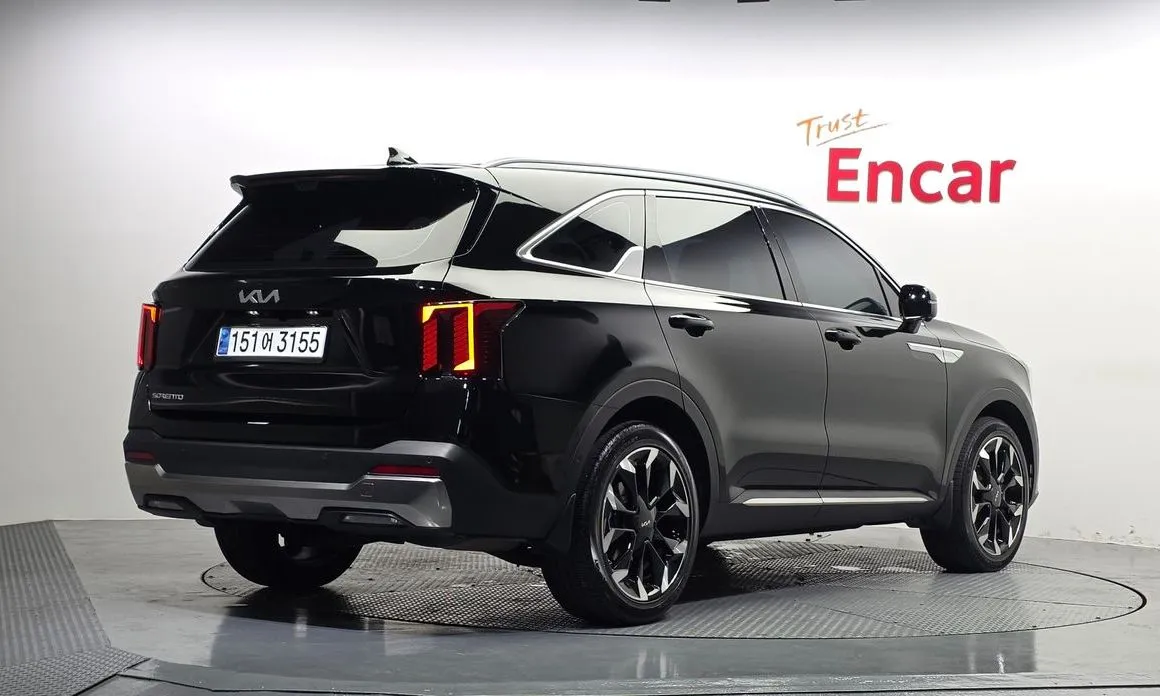 Kia Sorento — фото 6