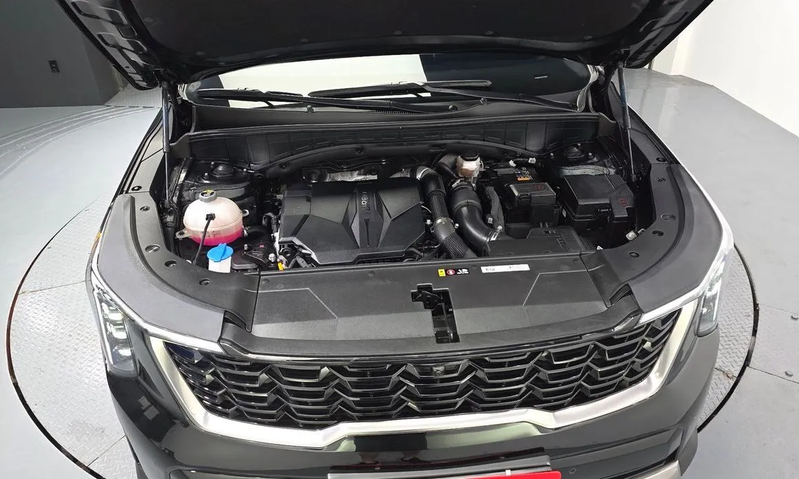 Kia Sorento — фото 8