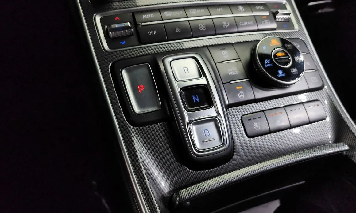 Hyundai Santafe — фото 4