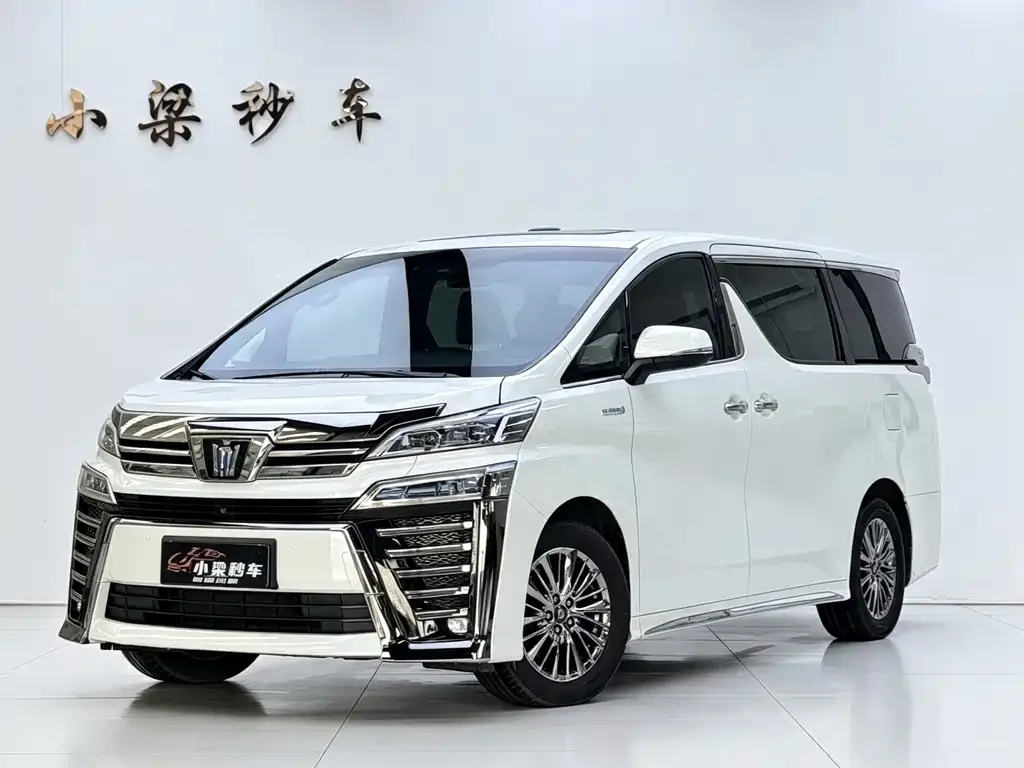 Toyota Vellfire — фото 1