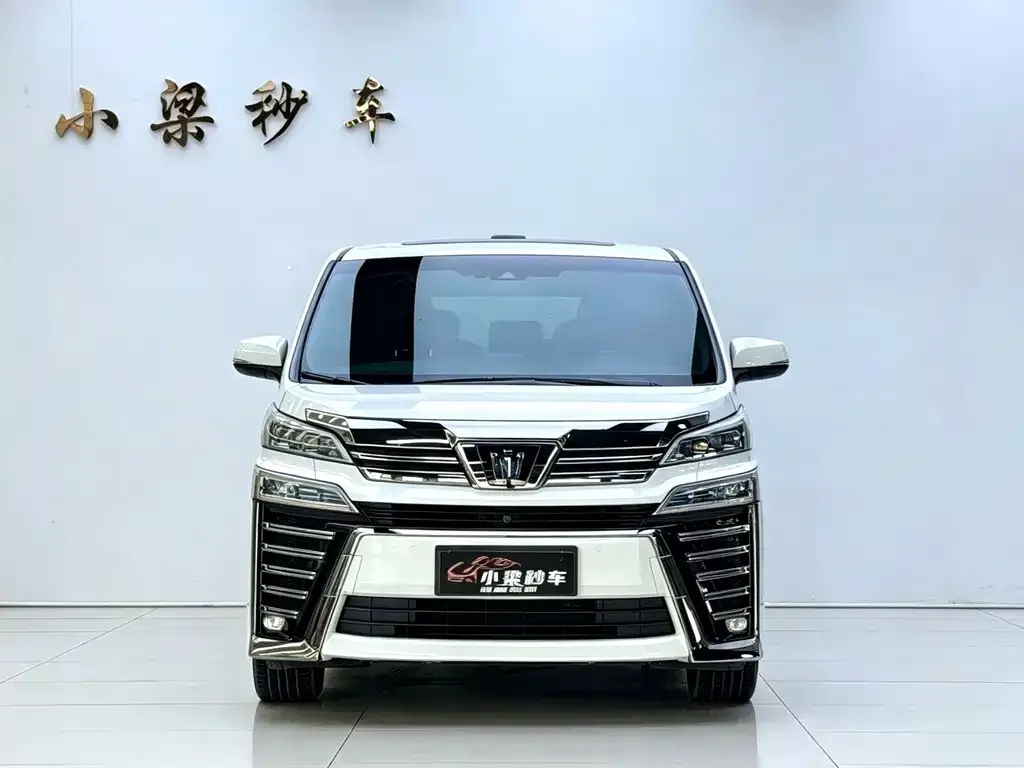 Toyota Vellfire — фото 2