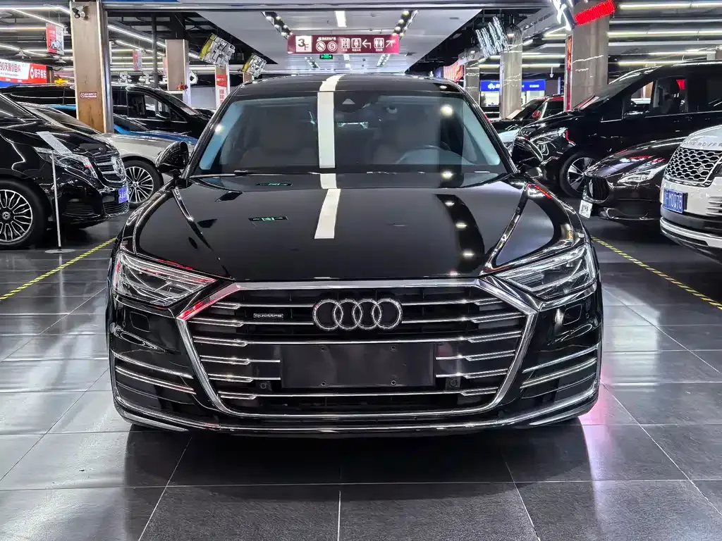 Audi A8 — фото 10