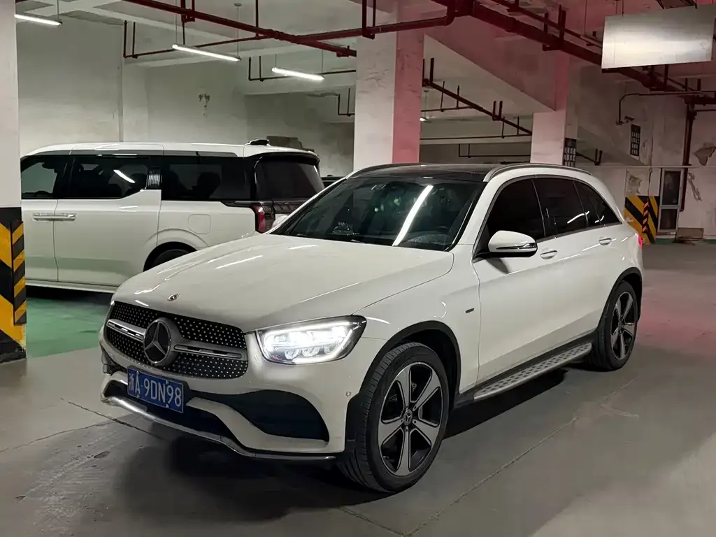 Mercedes-Benz GLC — фото 1