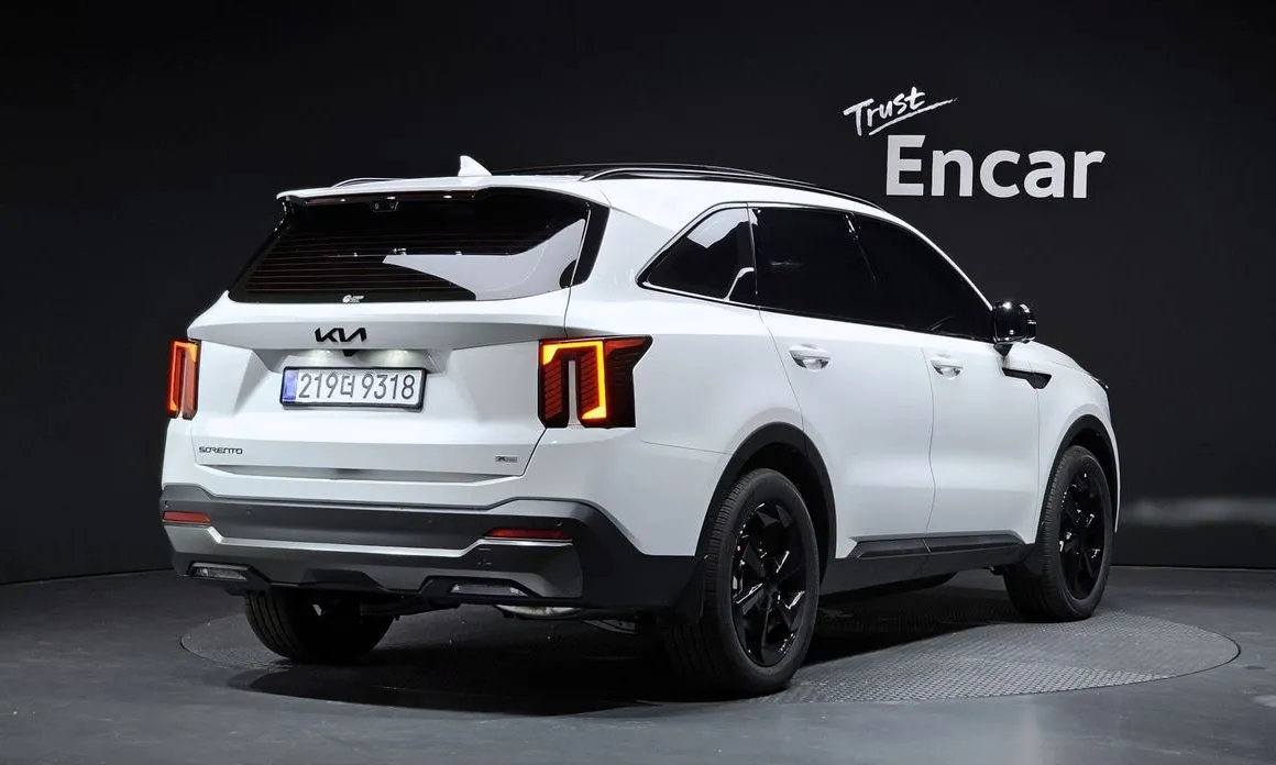Kia Sorento — фото 4