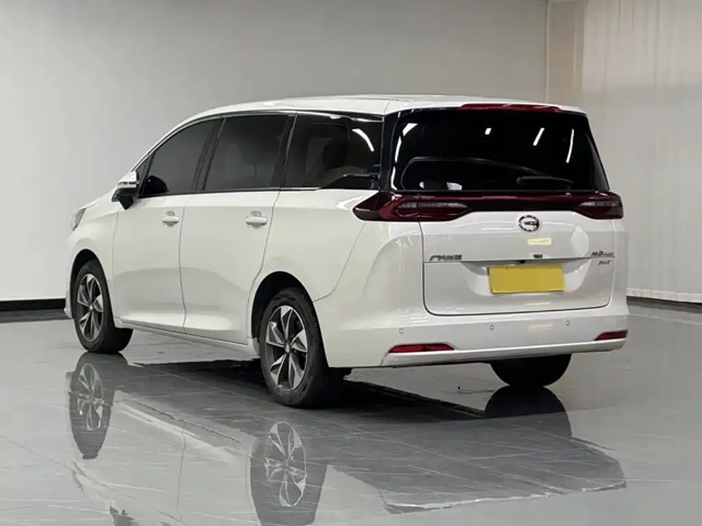 GAC Motor Trumpchi M6 — фото 8