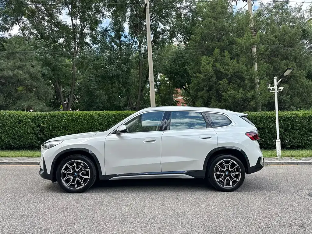 BMW X1 — фото 2