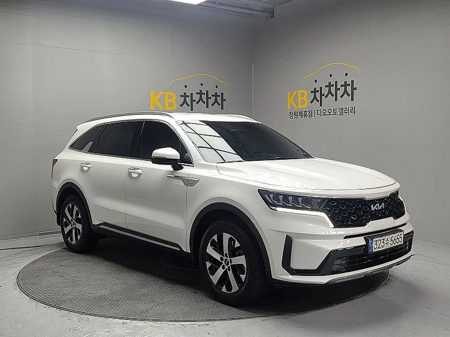 Kia Sorento — фото 8