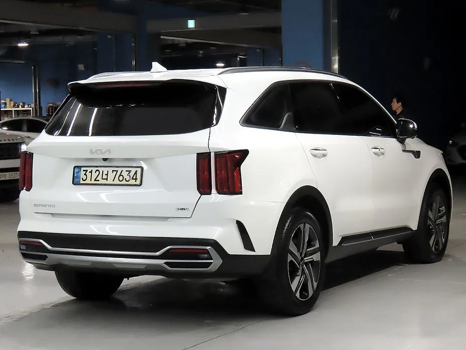 Kia Sorento — фото 5