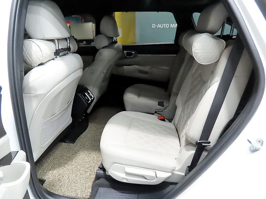 Kia Sorento — фото 7