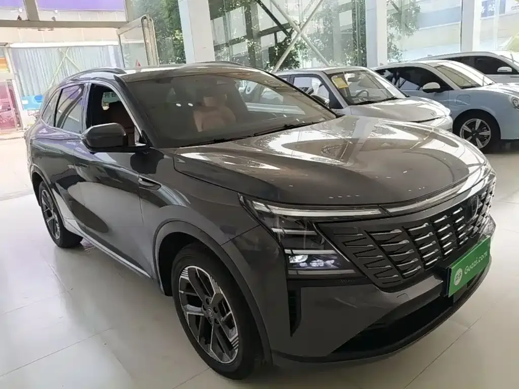 Changan CS75PLUS — фото 9