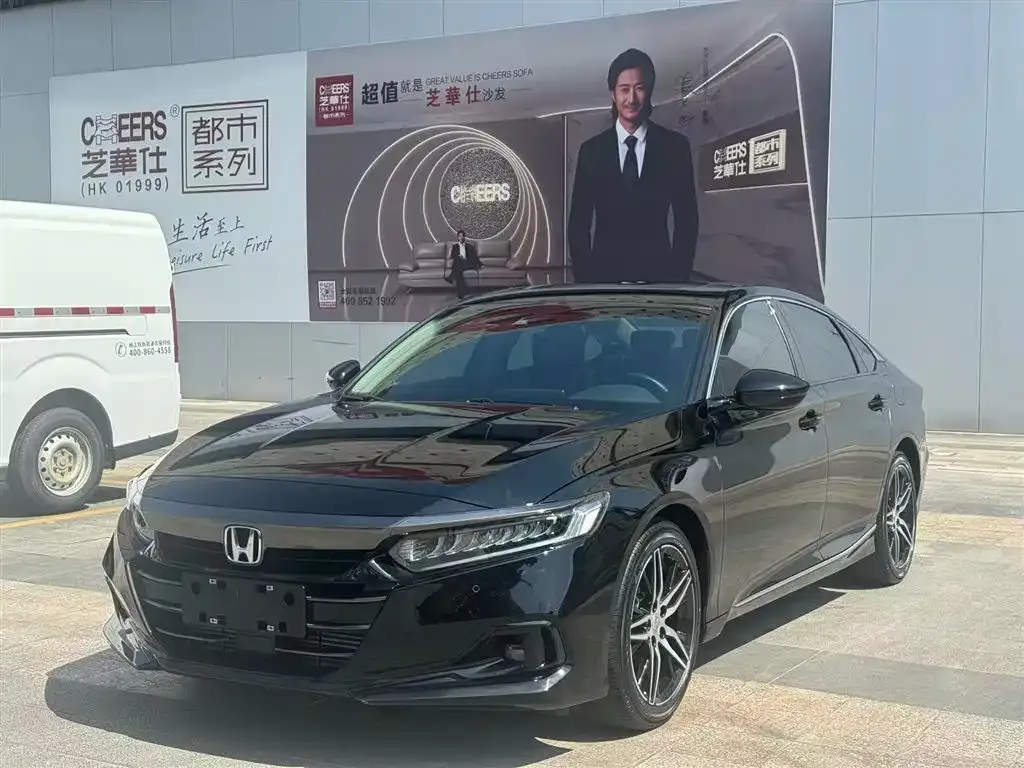 Honda Accord — фото 1