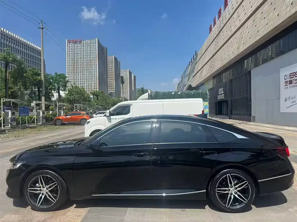 Honda Accord — фото 3