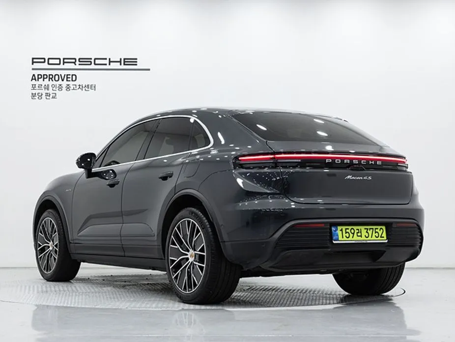 Porsche Macan — фото 5