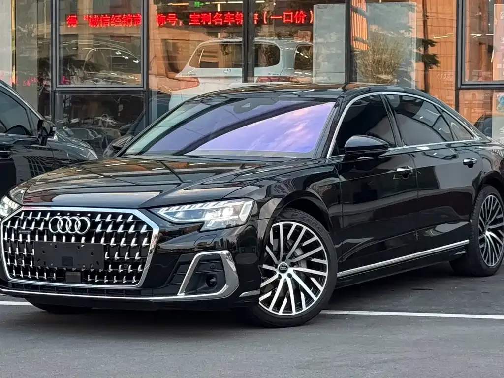 Audi A8 — фото 10