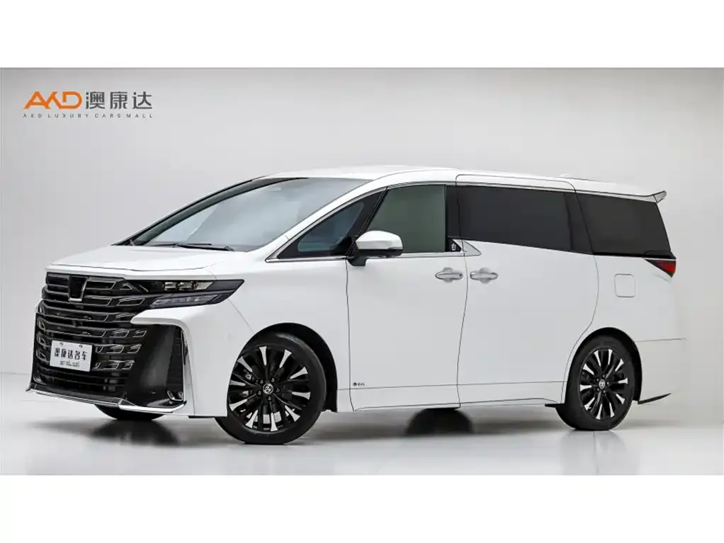 Toyota Vellfire — фото 1